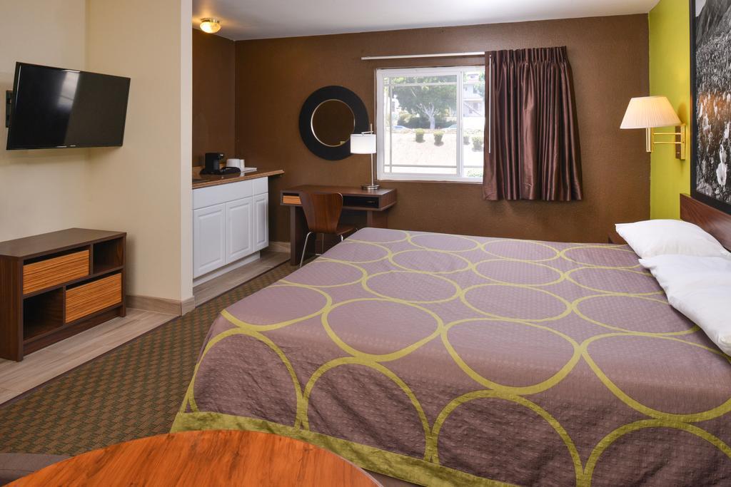 Super 8 By Wyndham Los Angeles/Alhambra Bagian luar foto